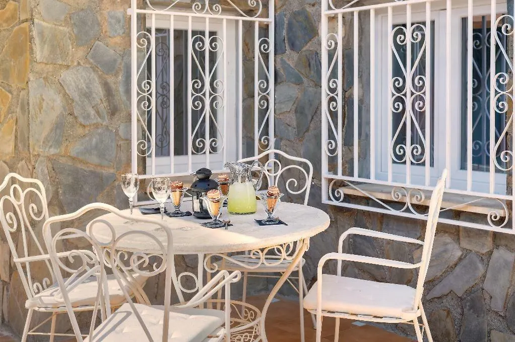 New. Luxury Villa C&C. Jardin, Piscina Y Barbacoa Granada