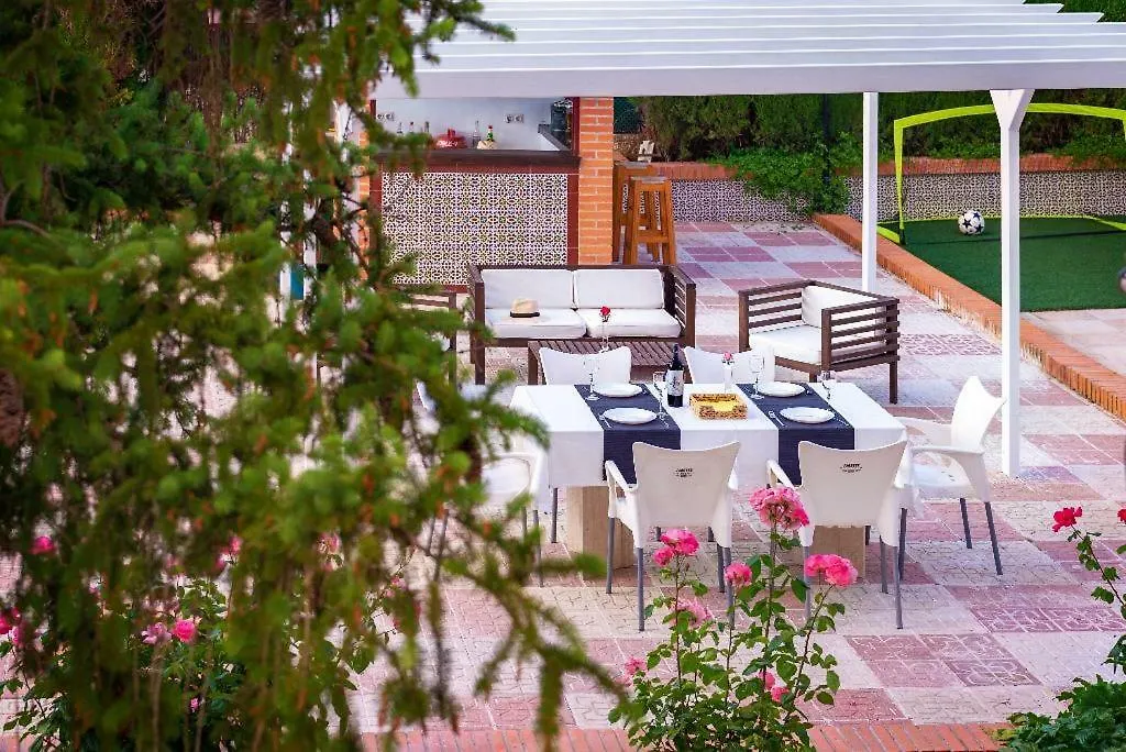 New. Luxury Villa C&C. Jardin, Piscina Y Barbacoa Granada 0*,  Spain